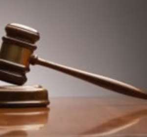 Robbers go mad in court